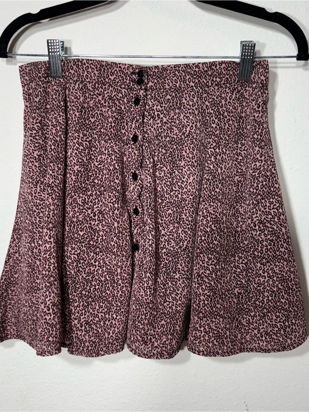 Urban Outfitters Millie Pink Leopard Print Button Front Mini Skirt Size Small